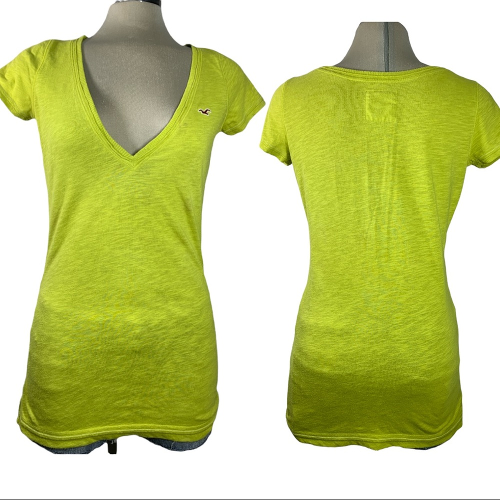 Hollister Green Short Sleeves V Neck T Shirt Size M